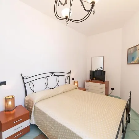 Olga's Relais Aparthotel 4*