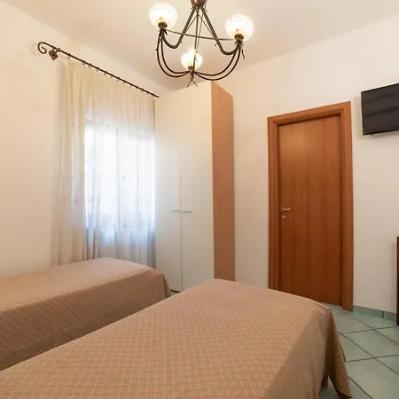 Апарт-отель Olga's Relais 4*